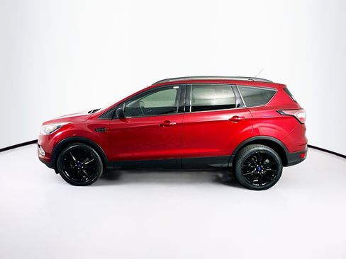 Used 2017 Ford Escape Titanium image 4