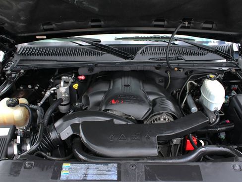 Used 2006 Cadillac Escalade EXT image 48