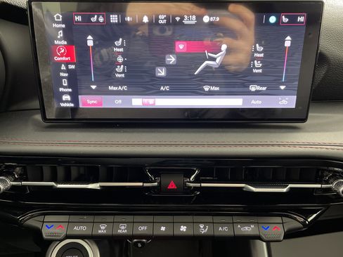 Used 2023 Dodge Hornet GT Plus w/ GT Blacktop Package image 24