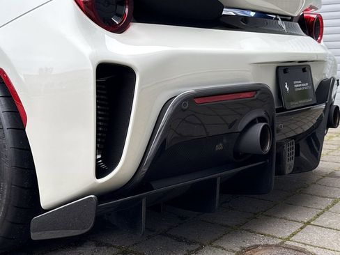 Used 2020 Ferrari 488 Pista Spider image 41