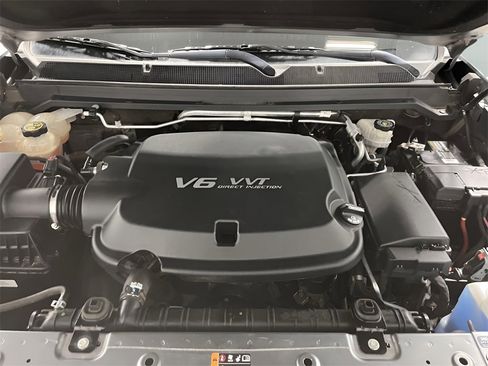 Used 2020 Chevrolet Colorado ZR2 image 18