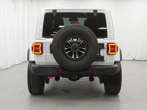 Used 2026 Jeep Wrangler Unlimited Rubicon image 10