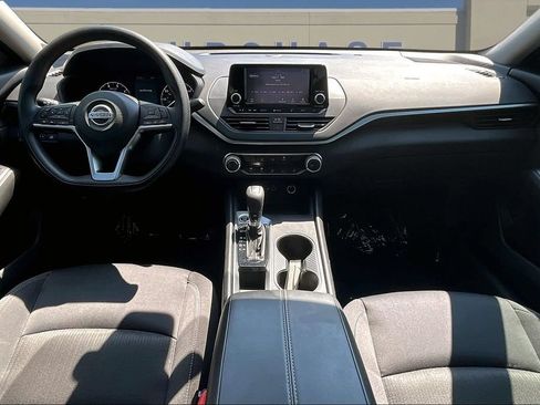 Used 2022 Nissan Altima 2.5 S FWD image 9