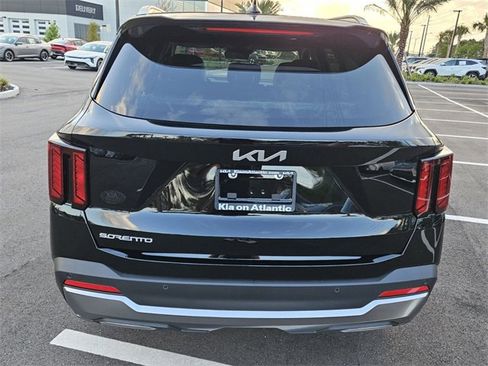New 2025 Kia Sorento S w/ Panoramic Sunroof Package image 8