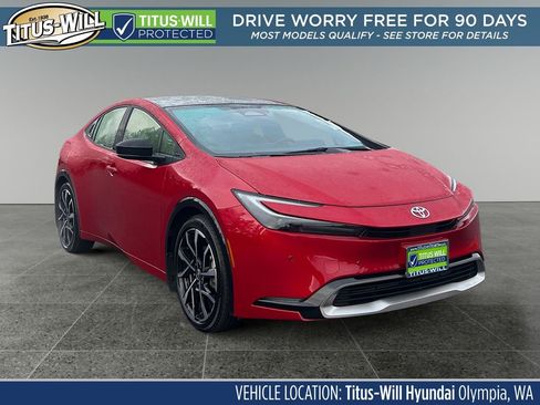 Used 2024 Toyota Prius Prime image 1