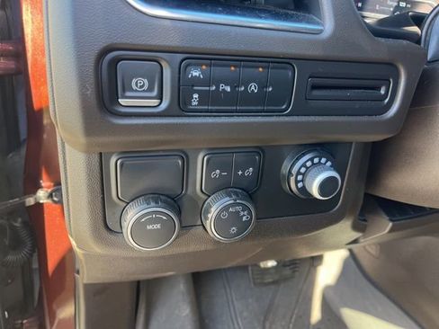 Used 2023 Chevrolet Tahoe LT image 18