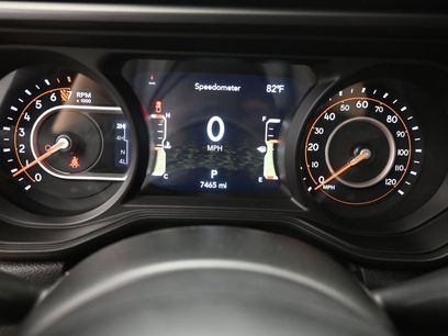 Used 2025 Jeep Gladiator Mojave w/ Convenience Group