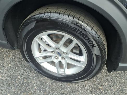 Used 2026 Ford Explorer Active AWD/4WD image 7