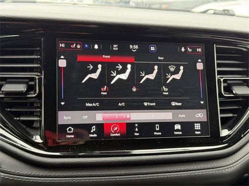 Used 2022 Dodge Durango GT image 31