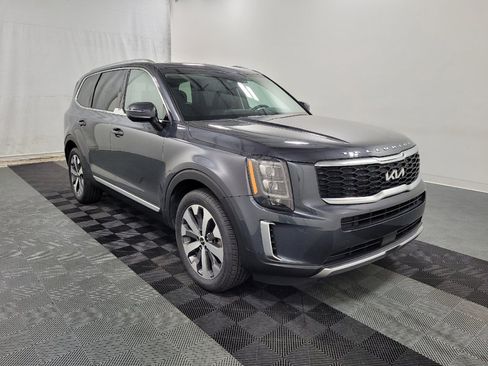 Used 2022 Kia Telluride EX w/ EX Premium Package FWD image 13