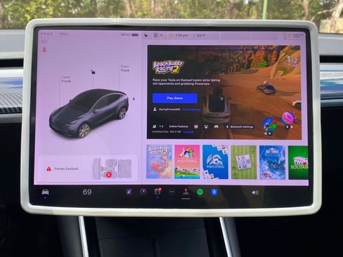 Used 2021 Tesla Model Y Long Range image 28