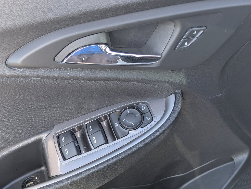Used 2024 Chevrolet Malibu LT FWD image 28
