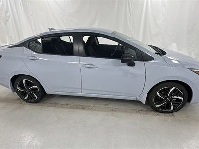 New 2025 Nissan Versa SR w/ Trunk Package