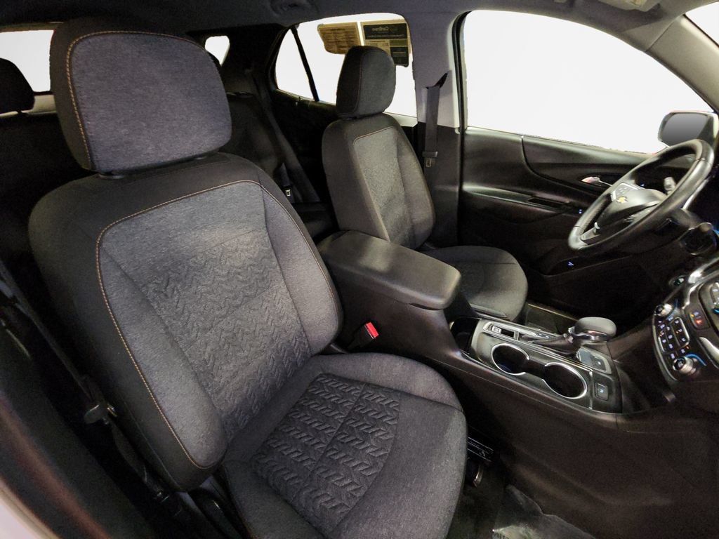 Used 2024 Chevrolet Equinox LT w/ LPO, Floor Liner Package AWD/4WD image 28
