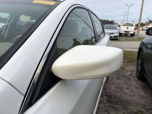 Used 2015 Nissan Altima 2.5 S w/ Sport Value Package image 9