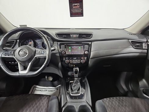 Used 2019 Nissan Rogue SV w/ Sun & Sound Touring Package AWD/4WD image 13