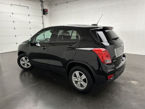 Used 2020 Chevrolet Trax LS w/ Tint and Cruise Package FWD image 6