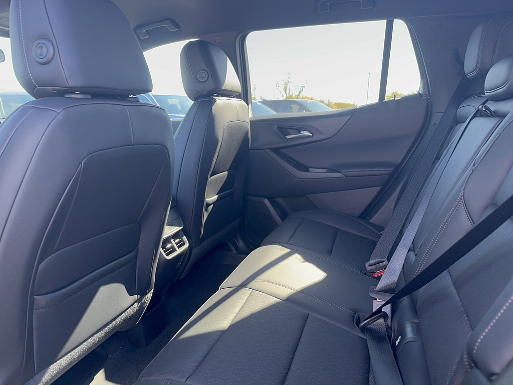 New 2027 Chevrolet Equinox LT w/ Convenience Package II AWD/4WD image 10