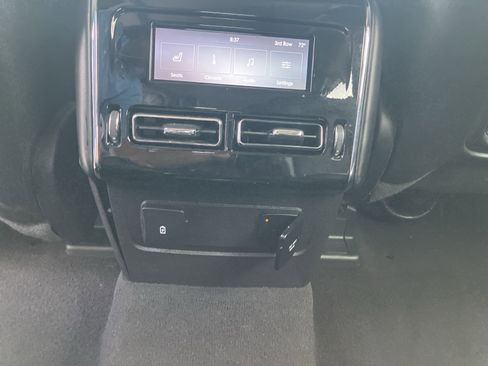 Used 2024 Lincoln Aviator Reserve AWD/4WD image 17