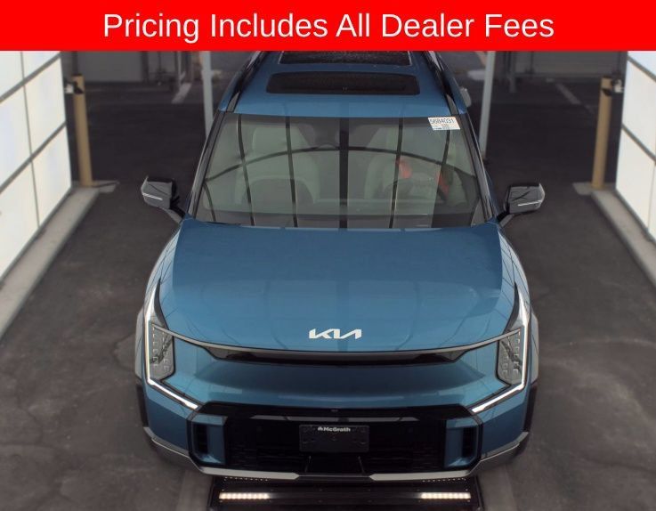 Used 2024 Kia EV9 GT-Line AWD/4WD image 11