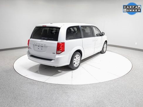 Used 2017 Dodge Grand Caravan SE w/ Power Window Group image 28