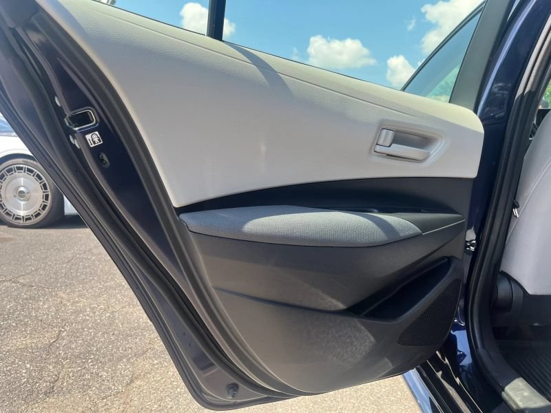 Used 2024 Toyota Corolla LE FWD image 18