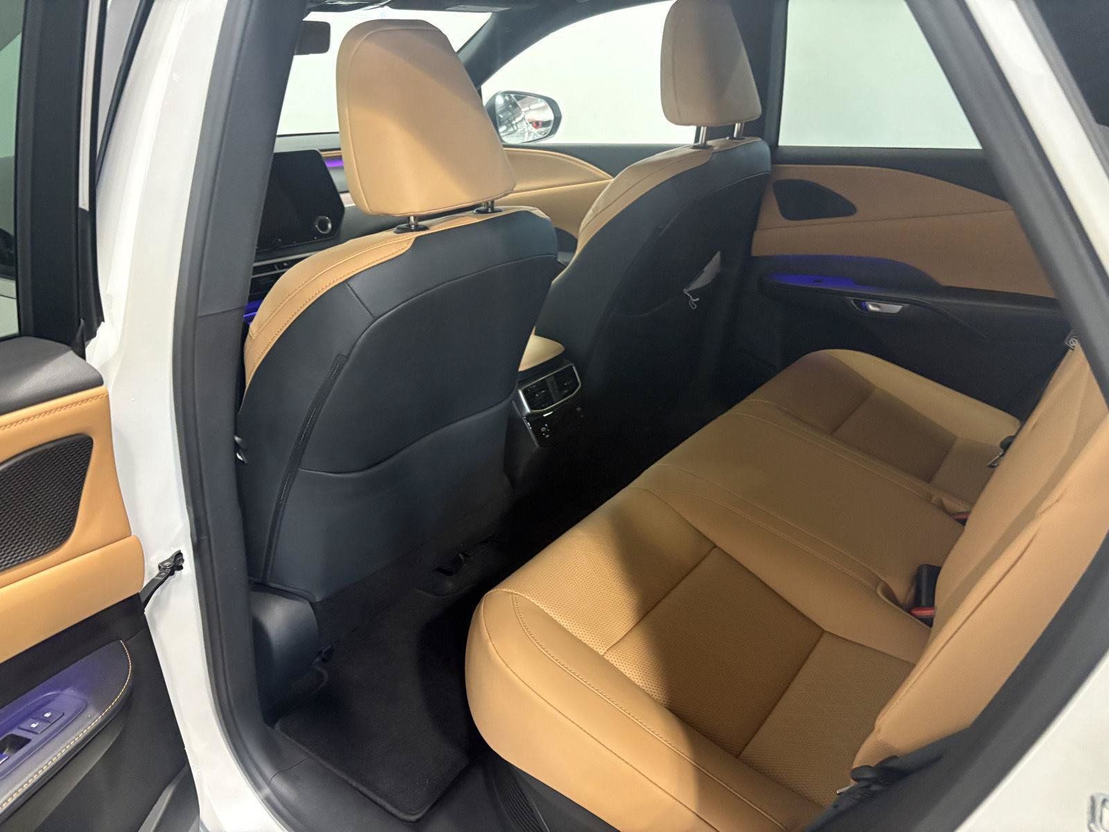 Used 2026 Lexus RX 350 w/ Convenience Package AWD/4WD image 35