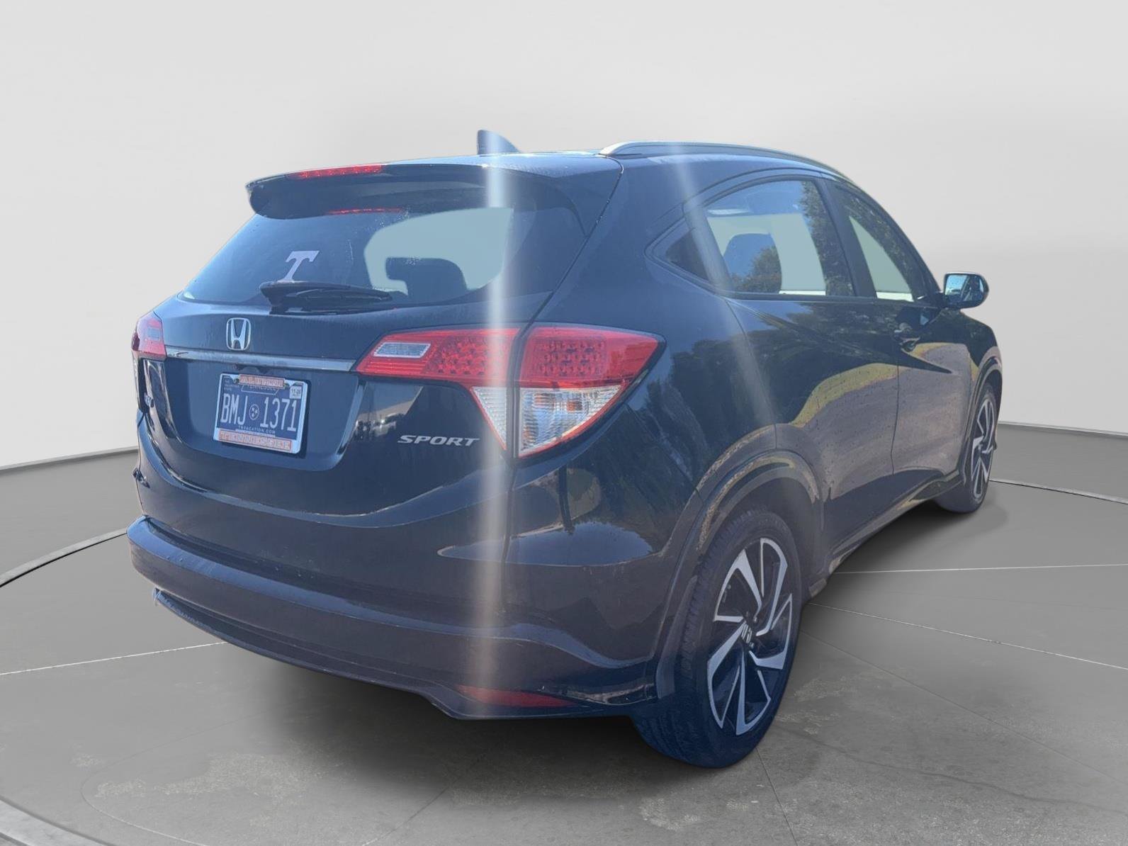 Used 2019 Honda HR-V Sport image 3