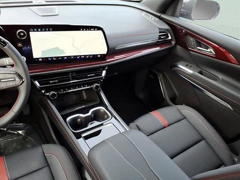 New 2026 Chevrolet Traverse RS image 17