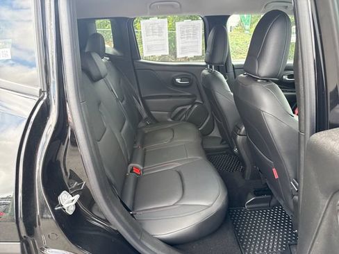 Used 2022 Jeep Renegade Trailhawk AWD/4WD image 10
