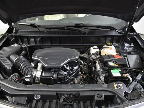 Used 2018 Cadillac XT5 Luxury w/ Driver Awareness Package image 37