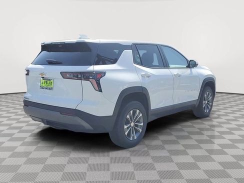 New 2026 Chevrolet Equinox LT w/ Safety and Technology Package FWD image 4
