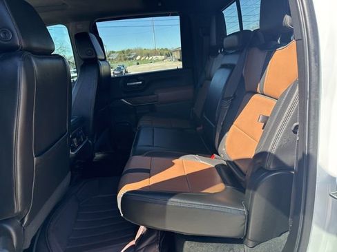 Used 2021 Chevrolet Silverado 3500 High Country image 30