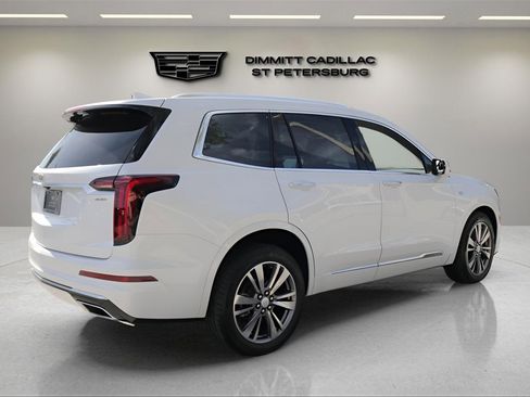 Used 2021 Cadillac XT6 Premium Luxury image 5