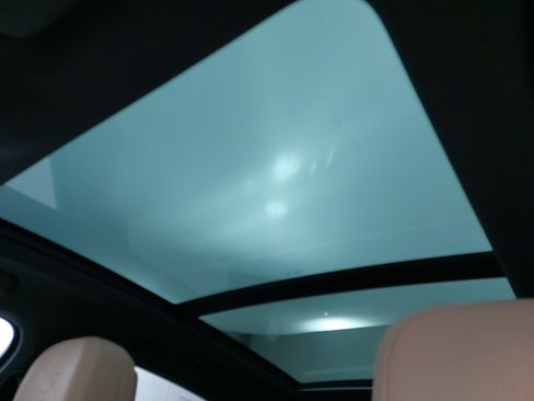 Used 2025 Porsche Cayenne image 32