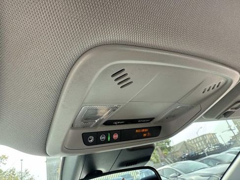 Used 2025 Chevrolet Malibu LT image 28