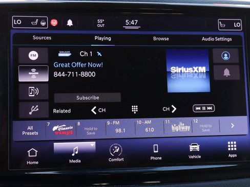 Used 2021 Chrysler Pacifica Touring-L image 30