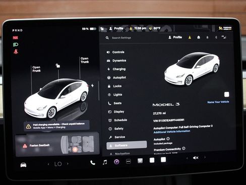 Used 2023 Tesla Model 3 Standard Range image 39