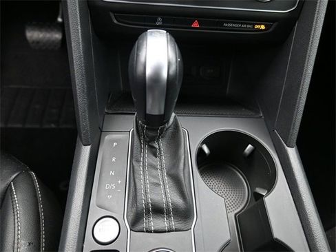 Used 2022 Volkswagen Atlas SE image 24