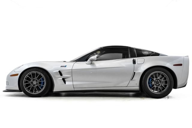 Used 2009 Chevrolet Corvette ZR1 w/ Preferred Equipment Group RWD image 9