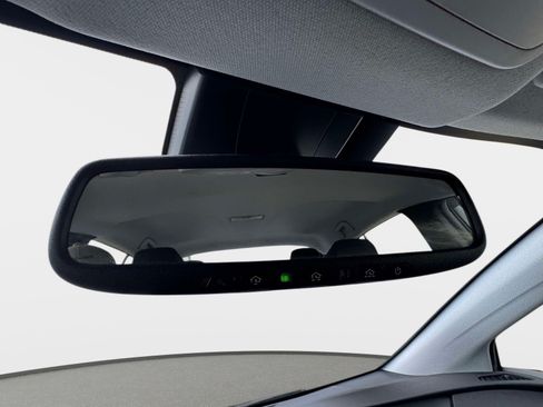Certified 2022 Toyota Prius XLE AWD/4WD image 47