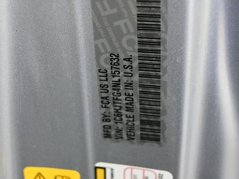 Used 2022 Jeep Gladiator Overland image 15