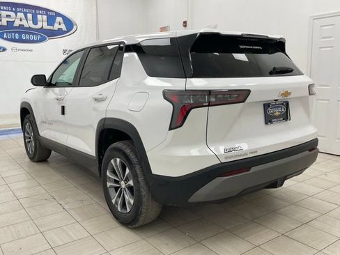 New 2026 Chevrolet Equinox LT AWD/4WD image 17