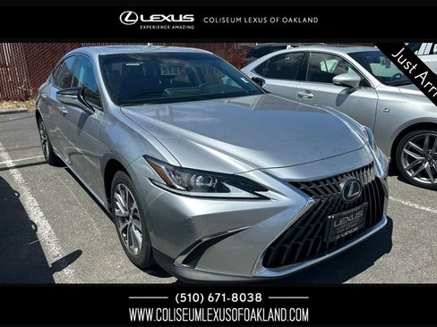 Used 2022 Lexus ES 300h w/ Accessory Package FWD image 1