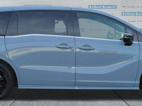 Used 2023 Honda Odyssey Sport image 4