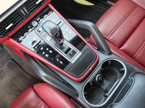Certified 2023 Porsche Cayenne Coupe AWD/4WD image 27
