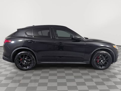 Used 2020 Alfa Romeo Stelvio w/ Nero Edizione RWD image 9