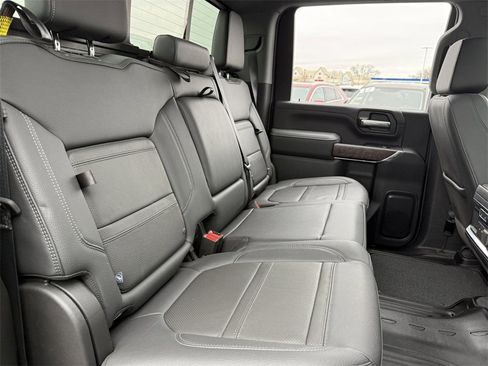 Certified 2021 GMC Sierra 2500 Denali w/ Denali Black Diamond Edition image 37