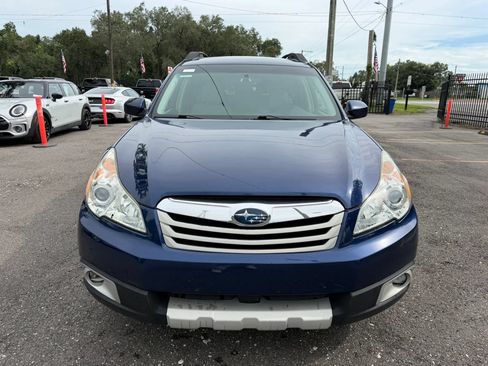 Used 2011 Subaru Outback 2.5i Limited AWD/4WD image 9