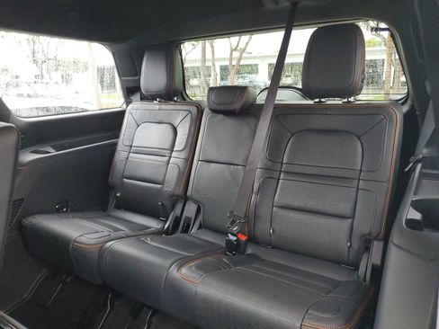 Used 2023 Lincoln Navigator Black Label image 12